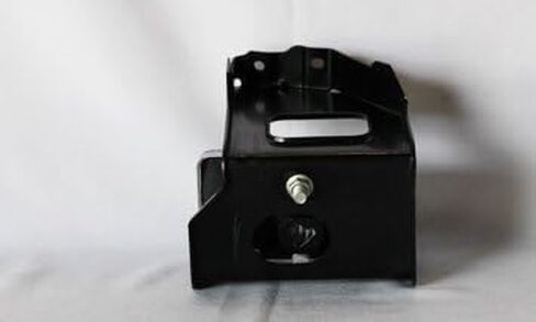 TYC Right Fog Light Lens / Housing Compatible with 1995-1998 Ford Explorer in Saudi Arabia