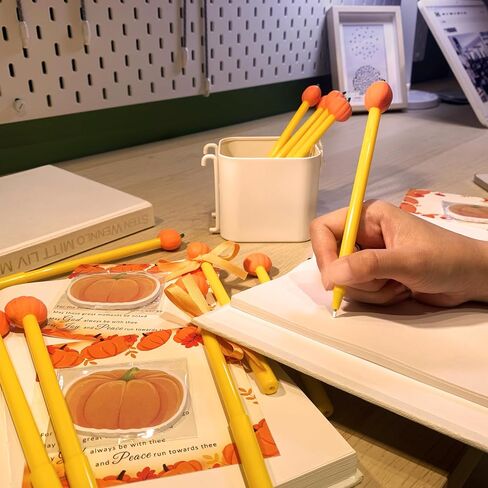 24 عبوة من دفاتر الملاحظات والأقلام اللزجة الصغيرة لحفلات الخريف، مجموعة أقلام اليقطين للفصول الدراسية والمدرسة والمكتب والقرطاسية وأقلام الشكر السائبة مع علامات هدايا الشريط in Saudi Arabia
