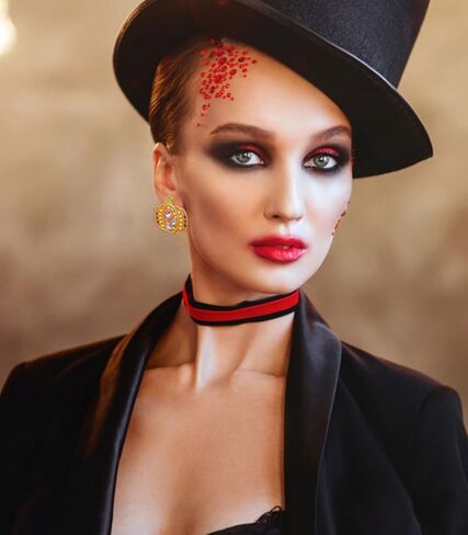 WOWORAMA Halloween Earrings Cute Pumpkin Earrings for Women Fun Crystal Pumpkin Stud Earrings Funny Smiling Face Pumpkin Drop Earrings Halloween Earrings Jewelry Gifts in Kuwait