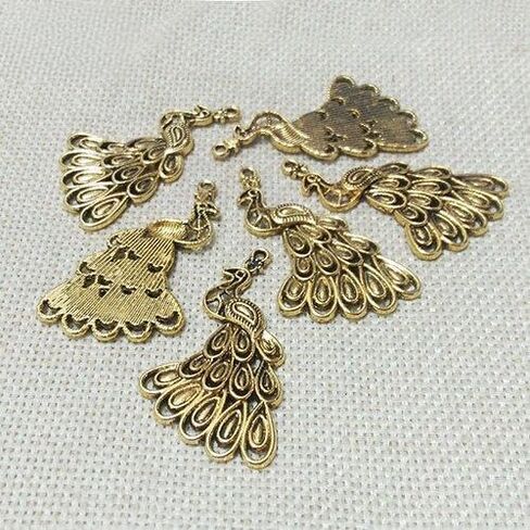 15 PCS Alloy Charms Antique Tibetan Coins Queens Heads Beads Necklace Pendant Spacers Dangle Clasps Earrings Bracelet Jewelry Making Accessories Bijoux Crafting (Gold 18x15mm) in Saudi Arabia