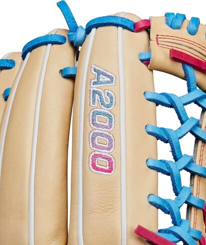 قفازات ويلسون وينتر 2024 A2000 Outfield Fastpitch in Saudi Arabia