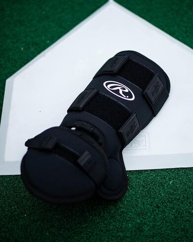 Rawlings Baseball Leg Guard in Saudi Arabia