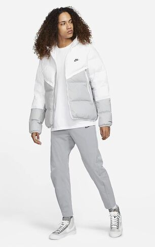 سترة Nike Sportswear Storm-FIT Windrunner الرجالية PRIMALOFT®، رمادي دخاني/عظمة فاتحة/شراع، 2XL in Saudi Arabia