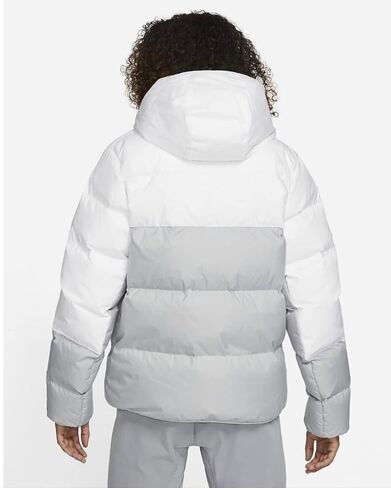 سترة Nike Sportswear Storm-FIT Windrunner الرجالية PRIMALOFT®، رمادي دخاني/عظمة فاتحة/شراع، 2XL in Saudi Arabia