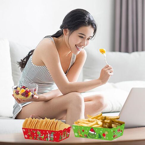 صواني طعام ورقية لعيد الميلاد، 24 قطعة، مستلزمات الحفلات للبنات والأولاد، زينة عيد الميلاد، تصميمين in Kuwait