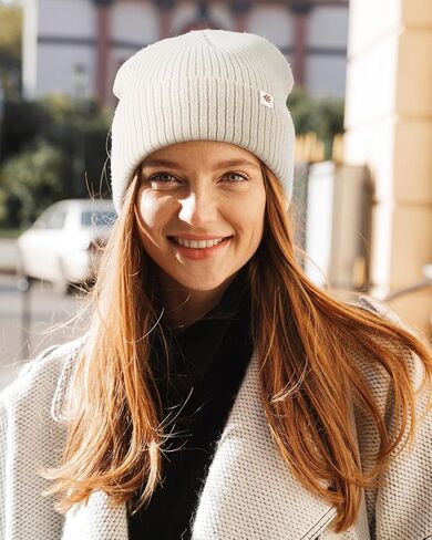 Beanie Hat for Women Men Satin Lined Beanie Winter Hats Silk Lined Slouchy Beanie Warm Ski Hat Unisex Knit Cap in Kuwait