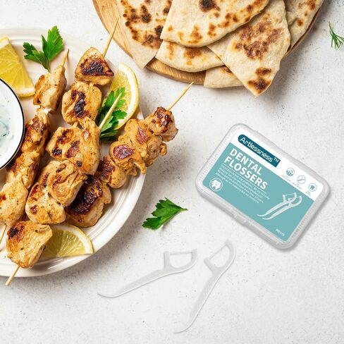 خيط تنظيف الأسنان للكبار، خيط تنظيف الأسنان، 50 عصا في كل صندوق، سهل الحمل، خيط تنظيف مصنوع من مواد خاصة، ليس من السهل كسره أو تشويشه، نهاية خيط تنظيف الأسنان قوية ومتينة، 4 صناديق = 200 قطعة. in Saudi Arabia