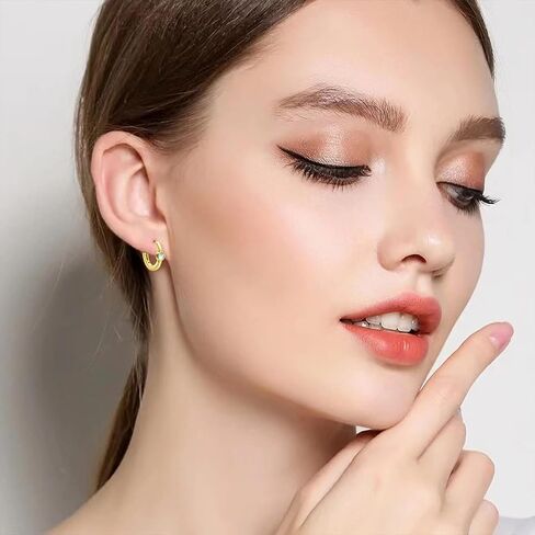 أقراط LELOUCHY Moonstone Huggie من الفضة الإسترلينية عيار 925 أقراط صغيرة من حجر القمر للنساء والفتيات in Kuwait