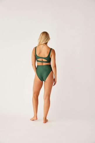Carve Designs Women's Korbyn Compression Top in Saudi Arabia