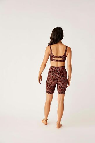 Carve Designs Women's Korbyn Compression Top in Saudi Arabia