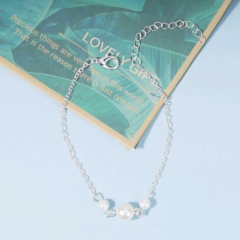 Boho Tiny Pearl Bracelet Gold Three Pearl Chain Bracelet Freshwater Pearls Bead Bracelet Everyday Bracelet Minimalist Hand Chain Jewelry for Women and Girls Bridesmaid Gifts in Saudi Arabia