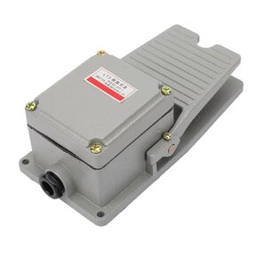Heavy Duty Foot Switch, LT3 Foot Switch, Nonslip Aluminum Foot Pedal Switch Shell Momentary Pedal Silver Contacts for Medical Instrument, Textile Equipment
