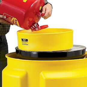 Eagle 1660 Drum Funnel with Cover, 18" Diameter x 7" Height