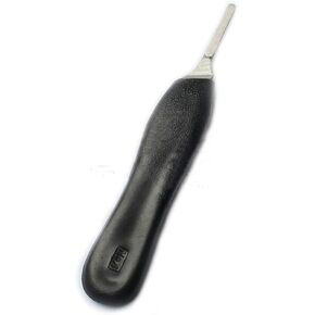 Scalpel Handle #4, Black Plastic Grip - Fitting Blades #20 Thru 24