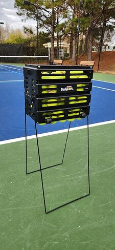 قادوس كرة التنس الفاخر من تورنا بالبورت مع عجلات in Kuwait