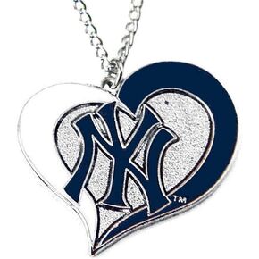 Aminco MLB New York Yankees Swirl Heart Necklace