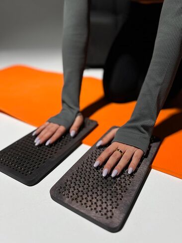 Sadhu board, Wooden Yoga Board for Acupressure and Meditation with Nails for Deep Tissue Massage, Acupuncture Massage, Nails Distance 0.39 In (10 mm) in Saudi Arabia