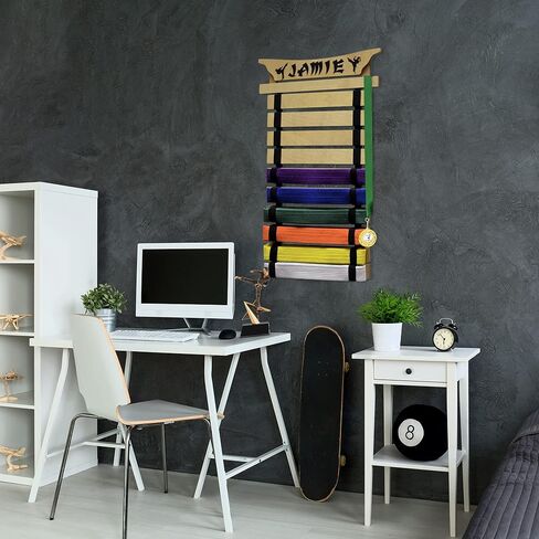 عرض حزام ميليارد كاراتيه - يحمل 10 أحزمة للفنون القتالية - يمكنك إضفاء طابع شخصي عليه باستخدام الملصقات in Kuwait