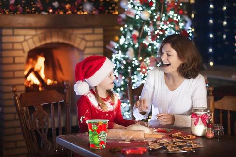 10 عبوات من أكواب عيد الميلاد للاستعمال مرة واحدة، سعة 9 أونصة، لوازم حفلات عيد الميلاد المضحكة باللون الأخضر، أكواب مشروبات للاستعمال مرة واحدة لمستلزمات طاولات حفلات عيد الميلاد وعطلات الهالوين in Saudi Arabia