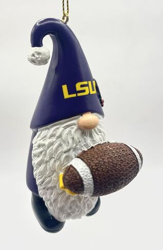La. State Football 4 بوصات طويل القامة بنغال تايجر جنوم زينة عيد الميلاد مرخصة رسميًا من Grad Present Fan Merch لامعة بلمسة نهائية لامعة للمنزل والمكتب والذهب الأرجواني لتزيين هدايا عيد الميلاد in Kuwait