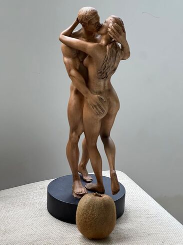 13.78'' Handmade Wooden Lovers Statuette - Romantic Beech Wood Sculpture, Hand-Carved Figurine for Home and Office Decor, Perfect Gift for Weddings, Anniversaries, Valentine’s Day in Saudi Arabia