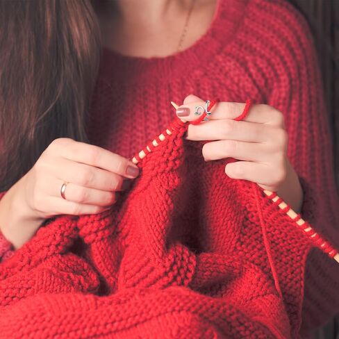 4 PCS Tension Rings for Crocheting, Adjustable Crochet Ring for Finger Yarn Ring with Cat Pattern Knitting Ring Thimble Accessories for Women Dresses Skirts Sweaters Handmade Art (Multi-Colour) in Saudi Arabia