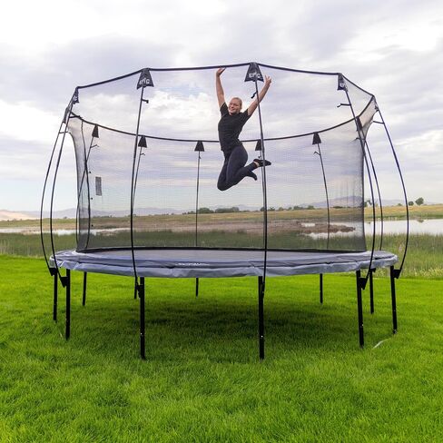 SKYWALKER TRAMPOLINES Epic Series 14 قدمًا / 16 قدمًا ترامبولين دائري خارجي للأطفال والكبار مع شبكة مغلقة، غطاء زنبركي مبطن، موافقة ASTM، سعة وزن 1600 رطل in Saudi Arabia