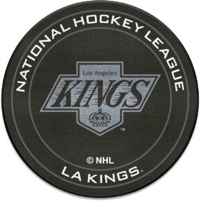 FANMATS 35519 NHL Retro Los Angeles Kings Hockey Puck Rug - 27in. Diameter