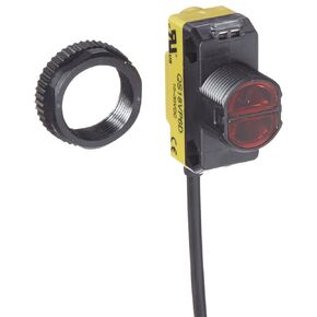 Banner QS18VP6D World Beam Universal Compact Sensor, Opposed Mode Emitter and Receiver, Infrared LED, Diffuse Mode, PNP Output Type, 450mm Range, 4 Wires, 2m Cable Length