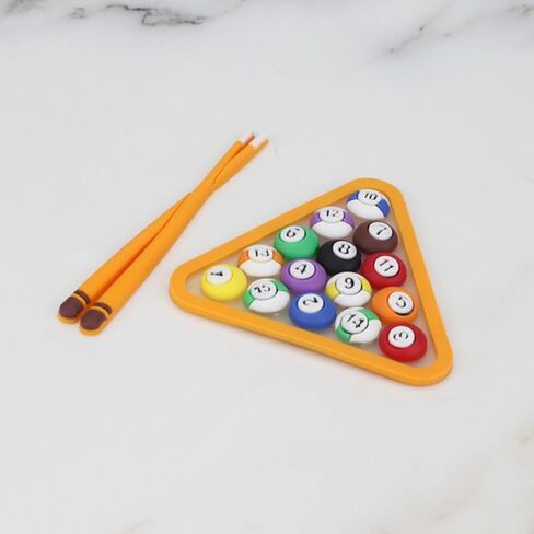 مجموعتان من ألعاب تزيين الكيك لعيد الميلاد، كب كيك صغير، بلياردو صغير، كرة بلياردو، طاولة بلياردو، كعكة علوية، منمنمات صغيرة على طراز البلياردو، تزيين من المطاط الناعم، رجل الحلوى الكروية in Kuwait