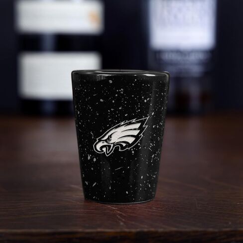 ريكو إندستريز NFL Football Primary أو Wordmark Logo 2oz زجاج سيراميكي للجماهير، محفور بالليزر في زجاج طلقة واحد بلون الفريق in Saudi Arabia