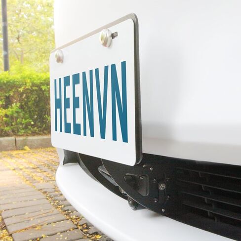 حامل لوحة الترخيص الأصلي القابل للقفل لعام 2020-2024 طراز Tesla Y 【تصميم آمن】، إطار لوحة ترخيص أمامي مضاد للسرقة، حامل لوحة ترخيص خالٍ من المواد اللاصقة】 in Kuwait