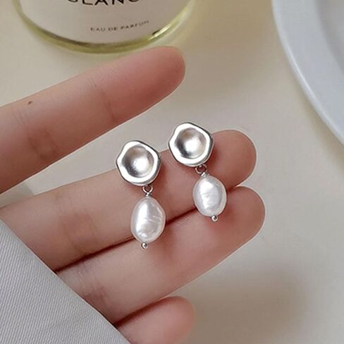 Pearl Drop Earrings for Women Gold Pearl Earrings Dangling Irragular Pearl Stud Statement Earrings Jewelry Gift in Saudi Arabia