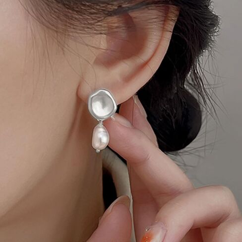Pearl Drop Earrings for Women Gold Pearl Earrings Dangling Irragular Pearl Stud Statement Earrings Jewelry Gift in Saudi Arabia