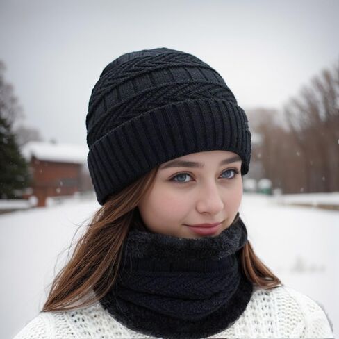 مجموعة قفازات وشاح قبعة صغيرة للرجال والنساء، قبعات صغيرة من الصوف، تدفئة الرقبة، تدفئة الأذن وقفازات متماسكة تعمل باللمس in Kuwait