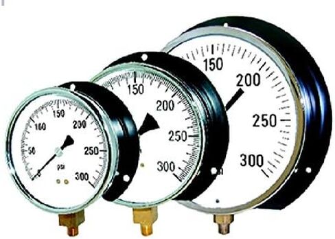 PIC Gauges 115D-454E Bottom Mount Dry Pressure Gauge w/ Black Steel Case, Brass Internals, Chrome Bezel, Plastic Lens, Wall Mount Back Flange, 4.5" Dial, 0/100 psi Range, 1/4" Male NPT in Kuwait