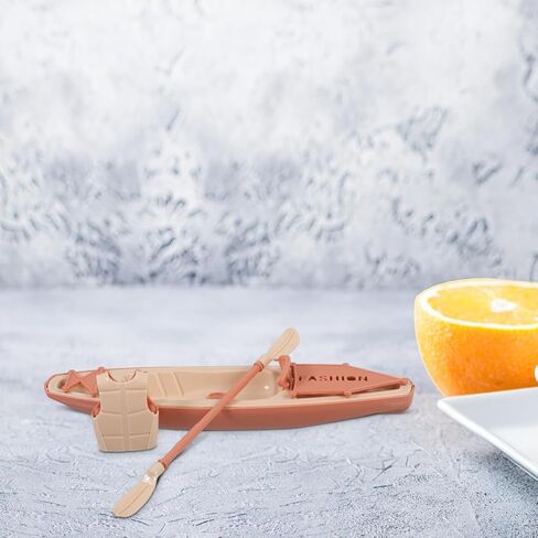 Toyvian 3pcs Plastic Boats Ornaments 19.5cm Kayak Toy Paddle Canoe Model for Birthday Cake Decoration, Office Table Decor in Saudi Arabia