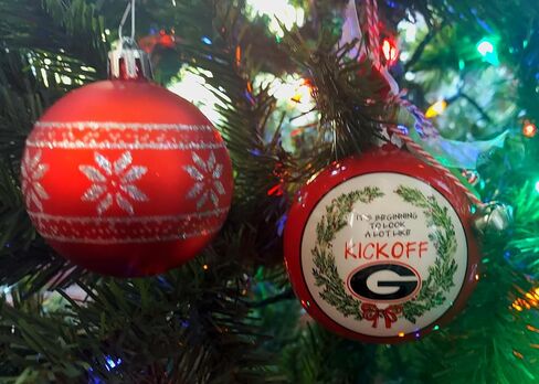 University of Georgia Bulldogs Ceramic Ball Ornament - Team Logo & Kick Off Design w/Ribbon & Bells by Magnolia Lane - Christmas Decoration, Gift for UGA Students, Alumni - for Home, Dorm Decor in Saudi Arabia