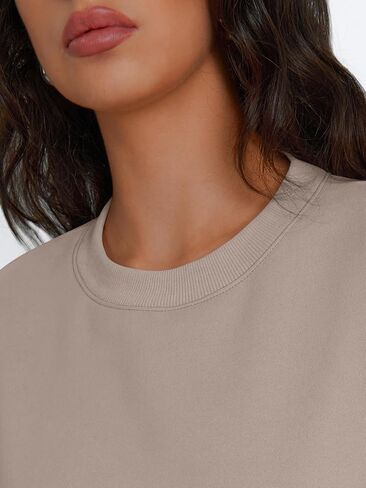 بلوزات نسائية عصرية بياقة دائرية بلوفر كاجوال وقمصان بأكمام طويلة موضة خريف 2024 ملابس in Kuwait