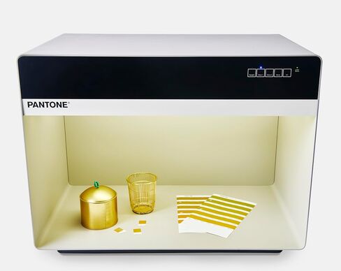 كشك Pantone 5-Light مع إعدادات الفلورسنت والهالوجين D65 - خزانة تقييم الألوان | P5D65840 in Kuwait