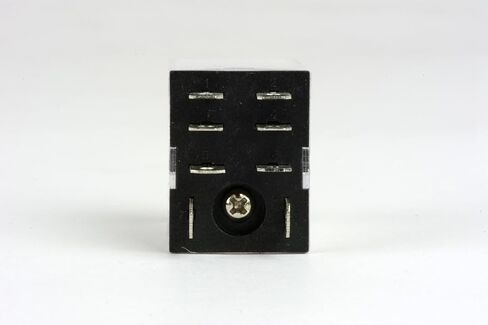 Temco 2X Industrial Ice Cube Plug-in Relay General Purpose 24 VDC 10A Contact 8 Pin (LY2 Format) w/Socket in Saudi Arabia