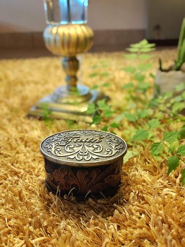 صندوق حلية مجوهرات من مادة الراتنج الفنية المزخرفة بنمط الزهرة، ديكور منزلي in Kuwait