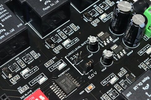 HD30A 8 قناة I2C وحدة التتابع الكهرومغناطيسي 12 فولت PCF8574 اردوينو التوت الثقيلة نوع الصناعية 30A in Kuwait