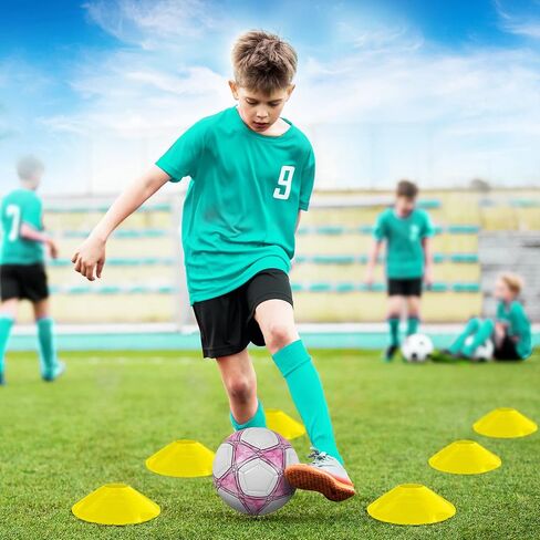 مجموعة أهداف كرة القدم للأطفال في الفناء الخلفي - 2 من معدات تدريب أهداف كرة القدم المحمولة مقاس 4 × 3 بوصات، شبكة كرة قدم للأطفال الصغار مع كرة قدم، مجموعة كرة قدم لألعاب الأطفال والشباب، والرياضة in Kuwait