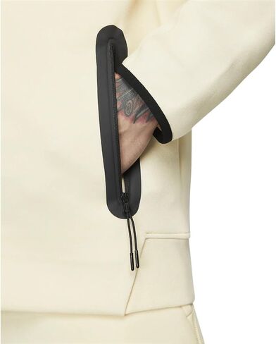 هودي Nike Sportswear Tech Fleece Windrunner للرجال بسحاب كامل - مقاس متوسط in Saudi Arabia