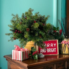 10PCS Christmas Artificial Pine Branches with Red Berry Pine Cones Artificial Pine Needles Branches Christmas Greenery Stems Fake Greenery Floral Arrangements
