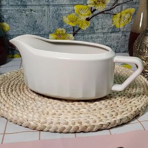 Cobata 24oz Large Capacity Gravy Boat - Upgrade Premium White Sauce Boat - Elegant Pouring Spout - Perfect for Serving Gravy, Sauces, Dressings - Dishwasher Safe