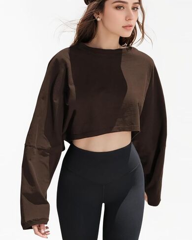 Cropped Sweater - Women's Crop Top Hoodie Ideal for Athletic Fashion Enthusiasts in Saudi Arabia