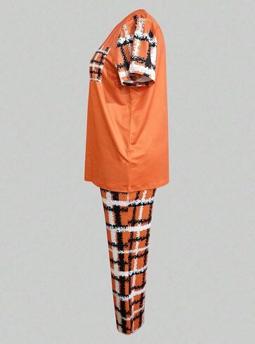 طقم تي شيرت نسائي من LovelyWholesale مقاس كبير مكون من قطعتين وأكمام قصيرة مع طقم سراويل in Kuwait