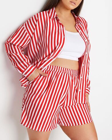 Womens Striped Print Shorts with Slant Pocket High Waist Casual Mini Shorts in Saudi Arabia